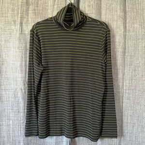 Time and tru black turtleneck tshirt with gold stripes size XL